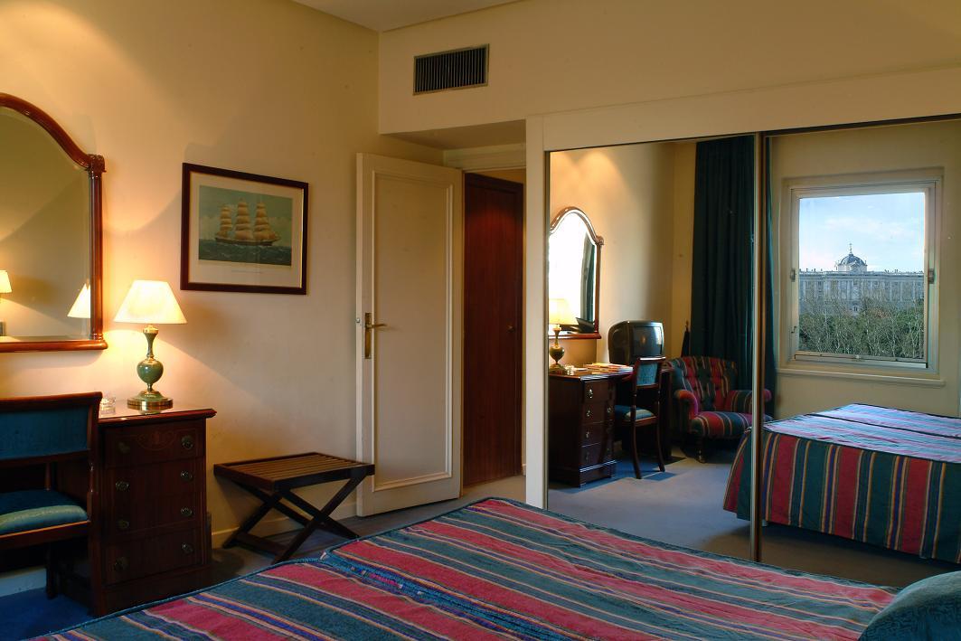 皮欧王子酒店 马德里 客房 照片